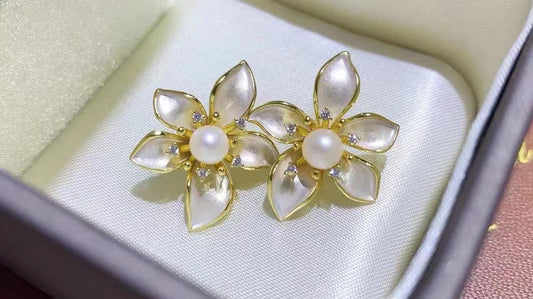 Flower Freshwater Pearl Earring, Elegant Earring