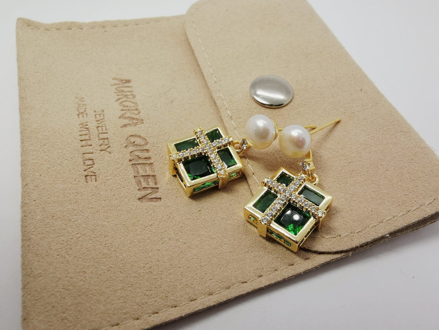 Green Rhinestone Crystal Pearls Earrings